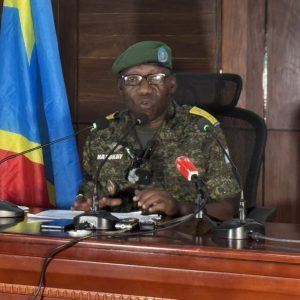 FARDC : le lieutenant-colonel Mak Hazukay Mongba désigné porte-parole intérimaire après la suspension du général Sylvain Ekenge