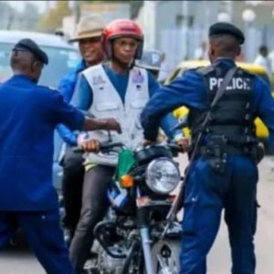 Kinshasa : le gouvernement provincial fixe de nouvelles mesures strictes pour la circulation des taxis-motos et tricycles