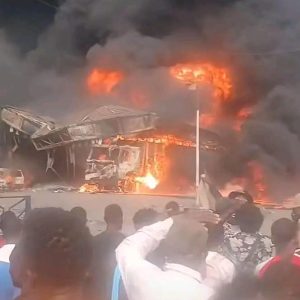 Kinshasa : une station-service brûlée à Masina !