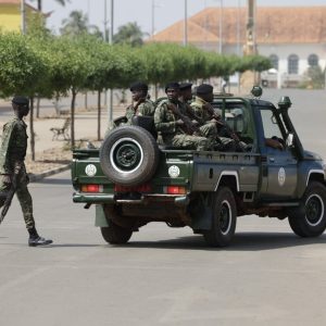 Guinée-Bissau : le président Embaló arrêté, des militaires disent « prendre le contrôle total du pays »